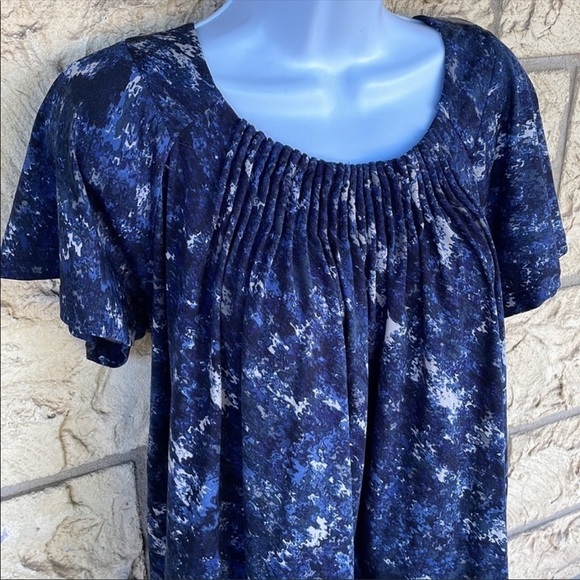 Daisy Fuentes Tunic top Abstract Size Med Flows Stretch Comfy - Picture 7 of 8